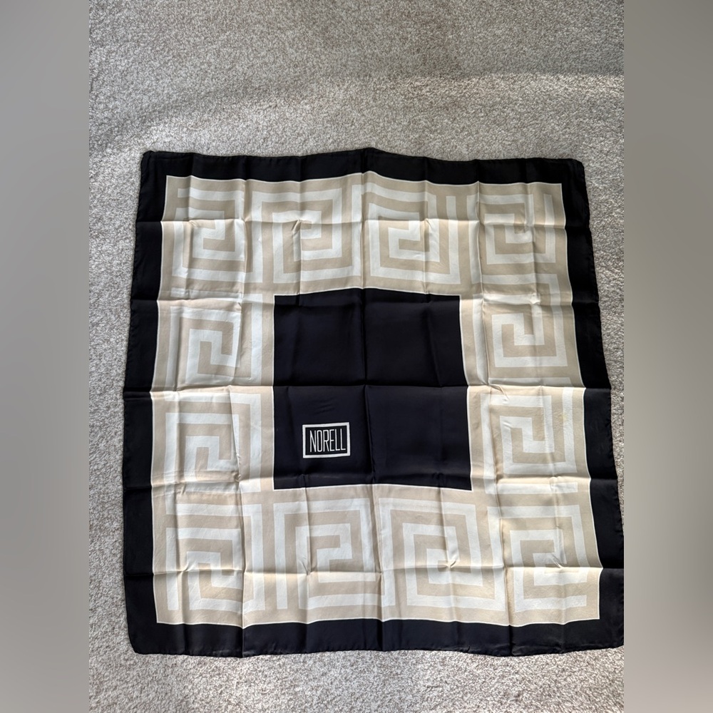 Norell Black and Cream Geometric Scarf